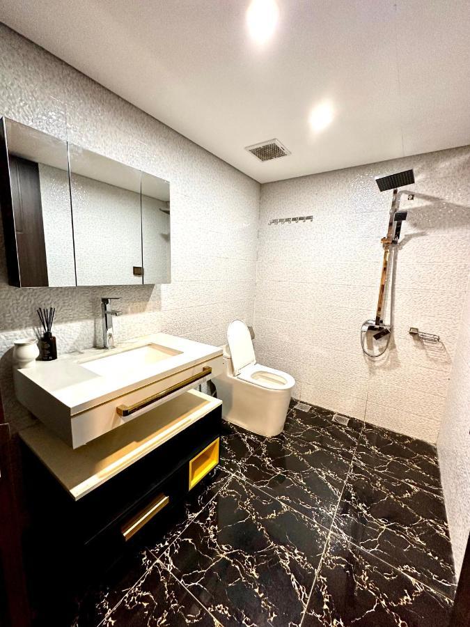 Queen Penhouse Duplex Hanoi Exterior foto
