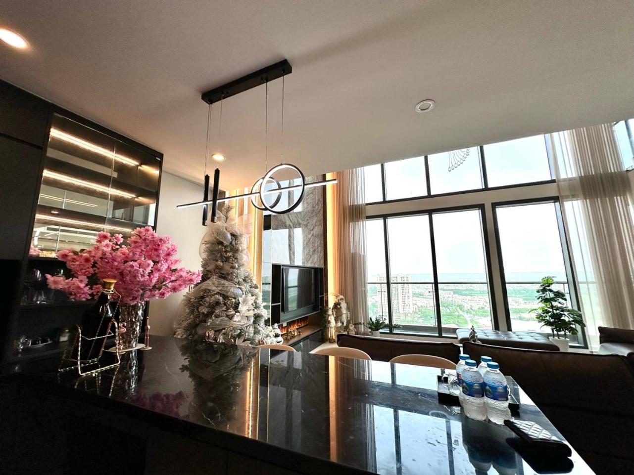 Queen Penhouse Duplex Hanoi Exterior foto