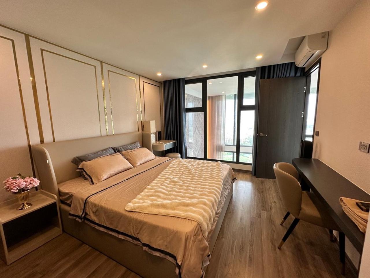 Queen Penhouse Duplex Hanoi Exterior foto